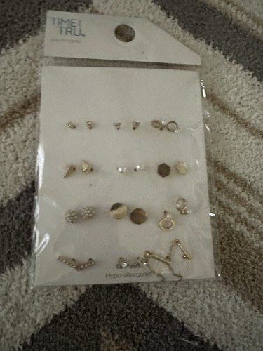 Time & tru 12 piece stud earring set new earrings set goldtone - Picture 5 of 5