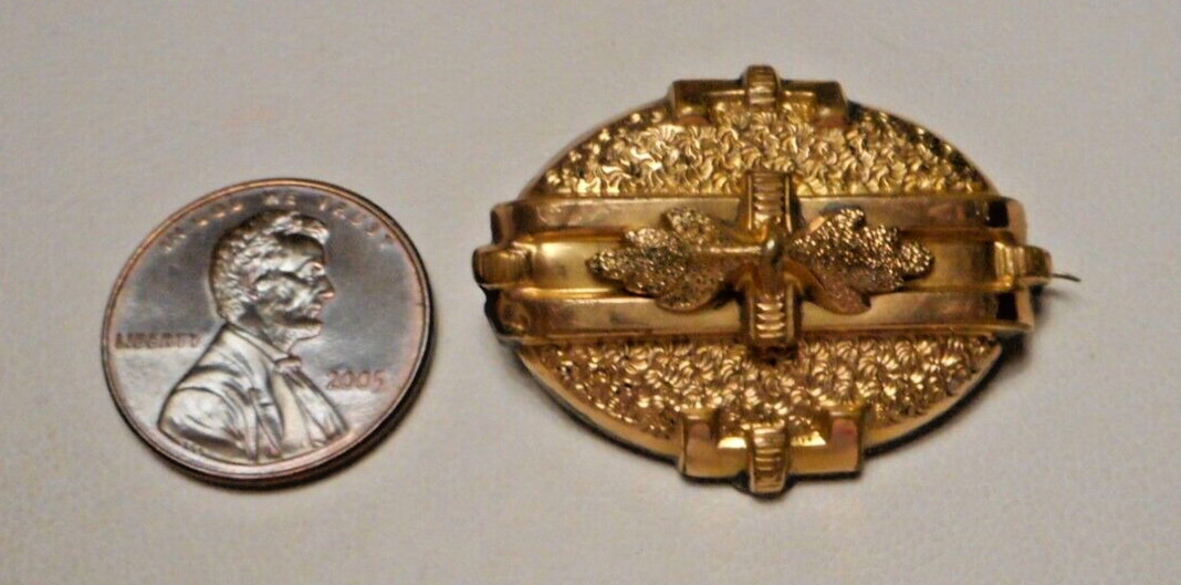 Antique Victorian Gold-Filled Oval Stippled Leaf Brooch 1880s