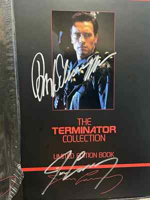 Rare Arnold Schwarzenegger & James Cameron Signed Terminator Book w/case POP COA
