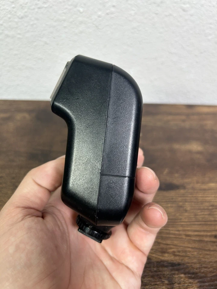 Contax TLA 20 Electronic Auto Flash Unit- Read - Image 2 of 4