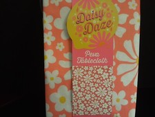 Daisy Print Vinyl Tablecloth, 60" Round, NIP