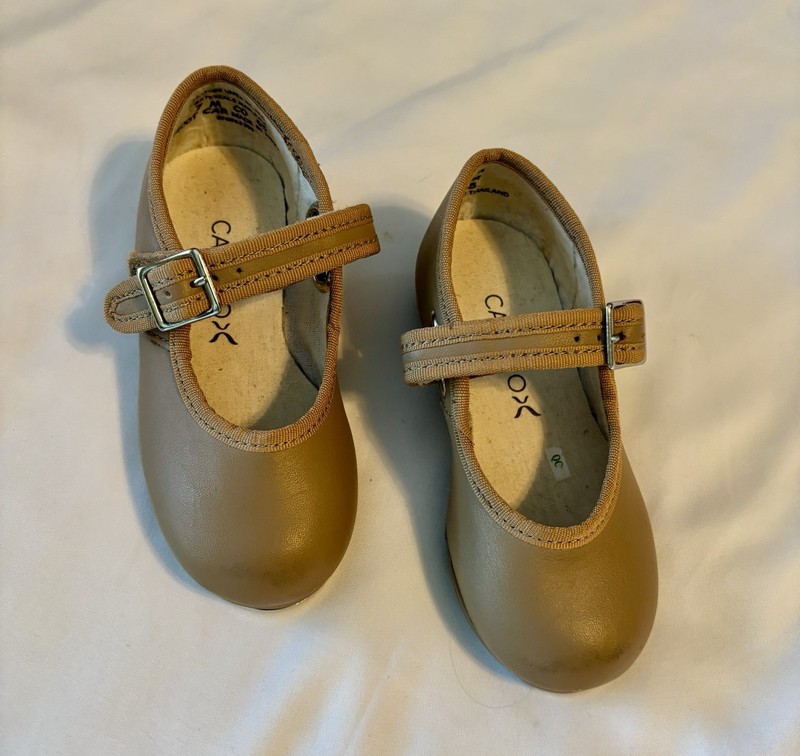Girls Leather Capizio Tap Shoes Size 7 Medium New No Box Hook & Loop Strap