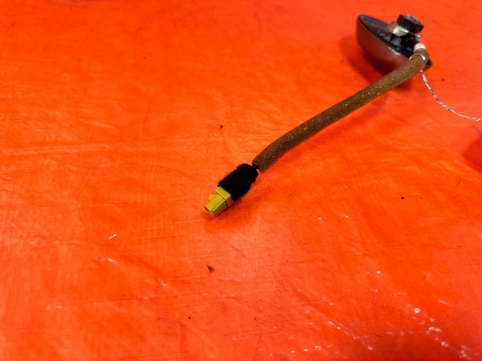 09-11 MAZDA RX8 RX-8 - MONTAJE DE ANTENA DE FÁBRICA - FÁBRICA ORIGINAL #303 Foto 4 de 4