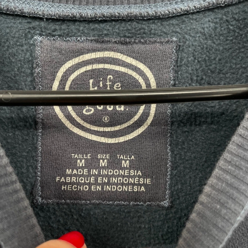 Life is Good 圆领运动衫海军蓝刺绣标志,尺寸 M — 第 3/4 张图片