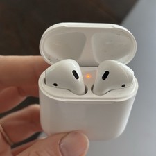 Apple AirPods 2 Wireless Bluetooth In-Ear Earbuds White with Charging Case