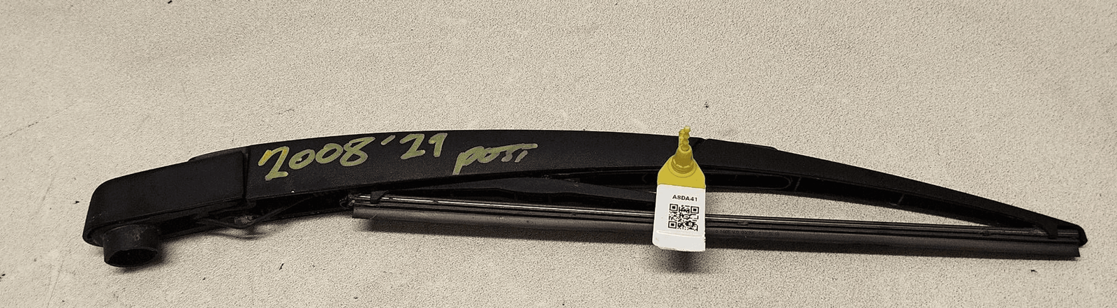 Wiper arm... Peugeot 208 (P21E) PureTech100 Stop&StartEAT8Ber5p/b/1199cc