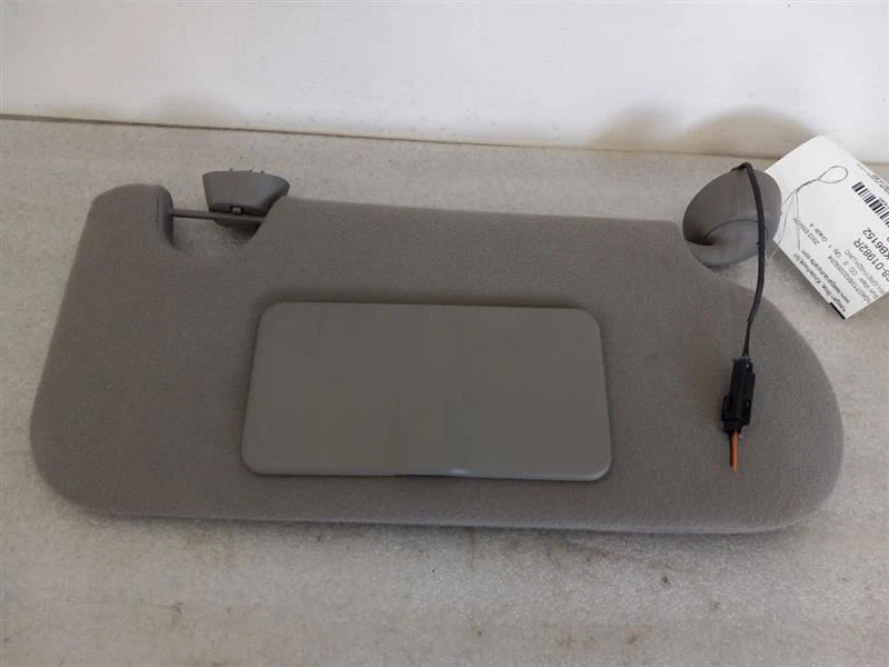 Passenger Right Sun Visor With Illumination 15194825 Fits 02-04 GMC ENVOY Foto 4 de 4
