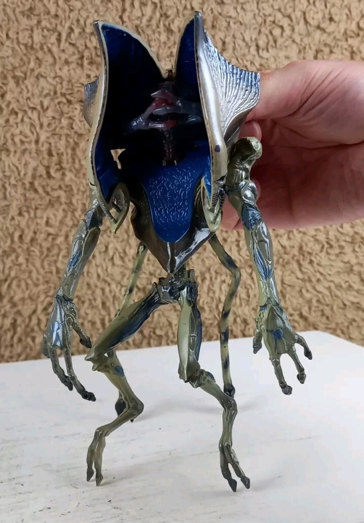 「インデペンデンス・デイ」フィギュア　ALIEN ATTACKER PILOT Independence Day ID4 Alien Attacker Pilot Figure 6