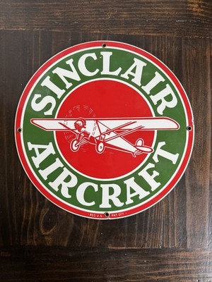 VINTAGE SINCLAIR AIRCRAFT GASOLINE  MOTOR OILS 11 1/4'' PORCELAIN GAS SIGN.