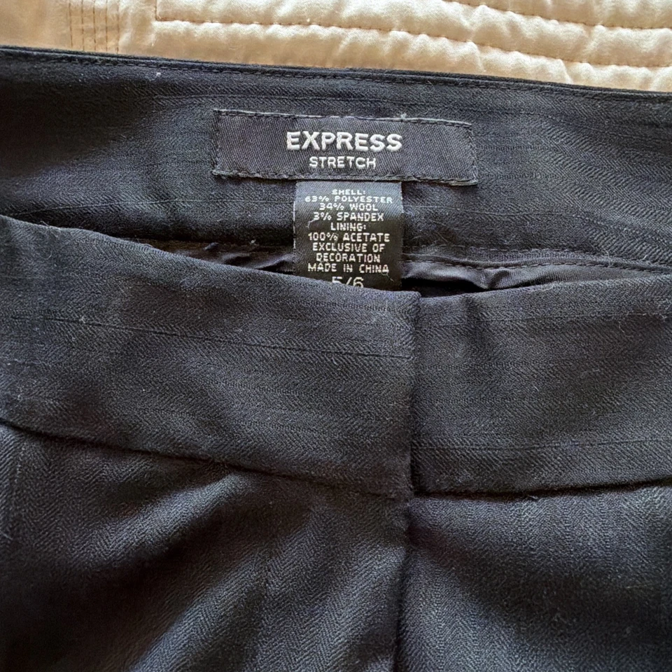 Pantalones de vestir Express para mujer negros tiro medio pierna recta, forrados talla 4 Foto 3 de 4