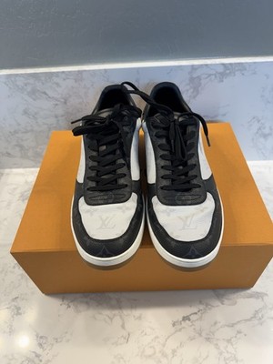 LOUIS VUITTON ポインテッドトゥシューズ モノグラム Louis Vuitton Logo Low Top Sneakers Black White Brown Leather MS