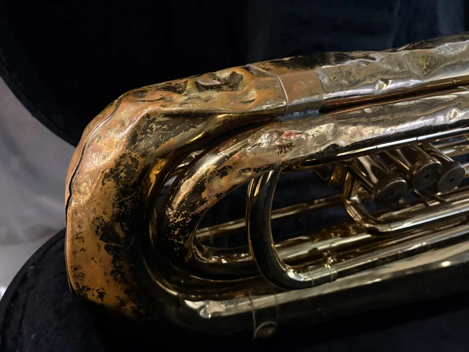 Tuba Holton BB661 años 90 latón 3 válvulas Foto 3 de 4