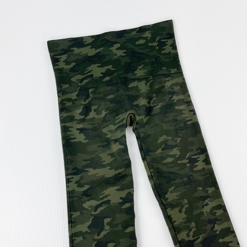Spanx Black Green Camo Camouflage Stretch Pull On Leggings Pants Womens M - Picture 5 of 5