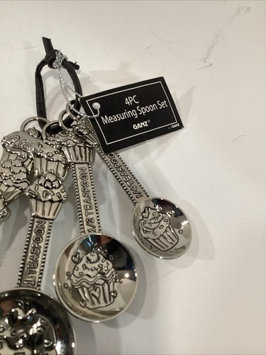 Set of 4 Ganz Metal Measuring Spoons Silver Tone Cupcake Embossed Design - Picture 4 of 5