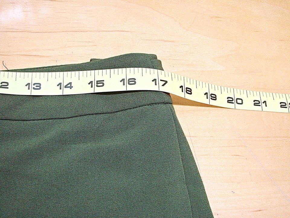 Dressbarn женщин Бермуды платье шорты оливковый зеленый манжеты низ карманы размер 12 - Изображение 3 из 4