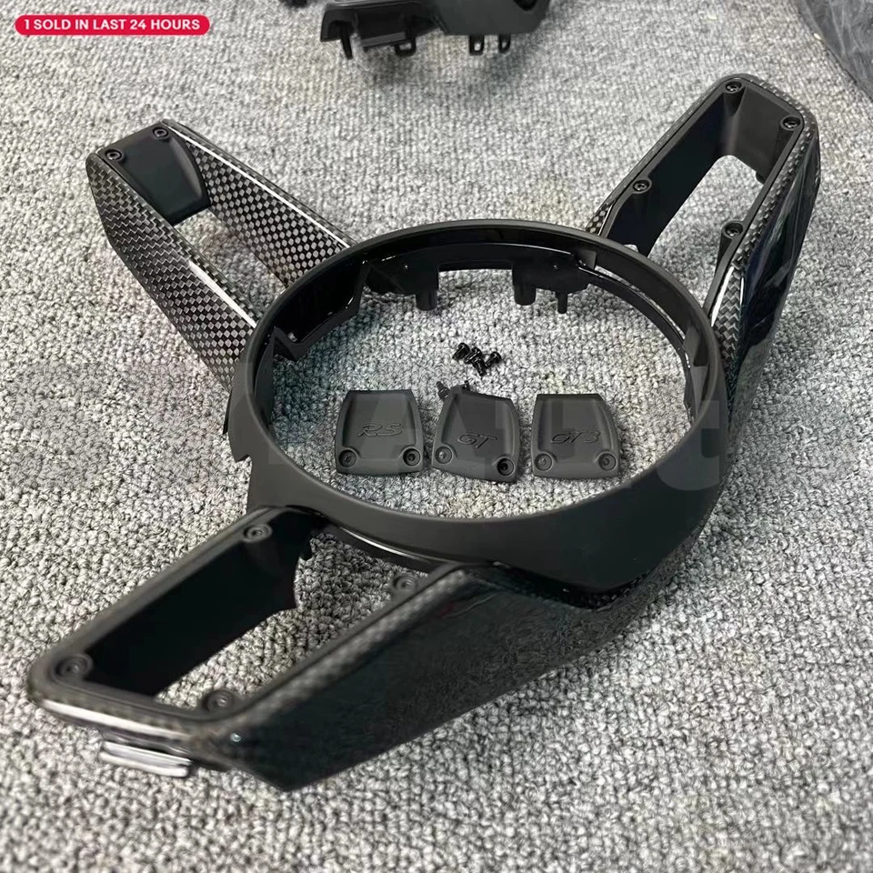 Real Carbon Steering Wheel Frame Cover GT Style For Porsche Macan 95B.3 19-25 - Image 3 of 4