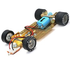 H R Racing HRCH04 Adjustable Chassis 1/24 Slot Car FISH RUBBER Tires 40K Motor