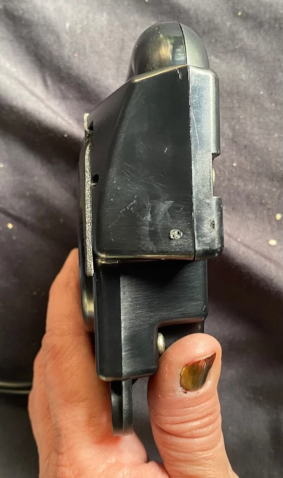 1998 1999 2000 2001 2002 2003 2004 Cadillac Sevilla tablero delantero altavoz tweeter  Foto 3 de 4