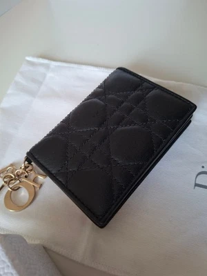 Lady Dior Bloom Kartenetui Cannage Lammleder Schwarz DIOR Etui f Geldkarten Luxu - Bild 1 von 4