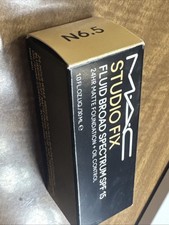MAC Studio Fix Fluid SPF 15 24HR Matte Foundation  Oil Control