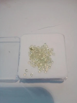 1 echter rund geschliffener Apatit ca. 1,8 mm gelb grün aus Kenia round facet n2 - Bild 1 von 3