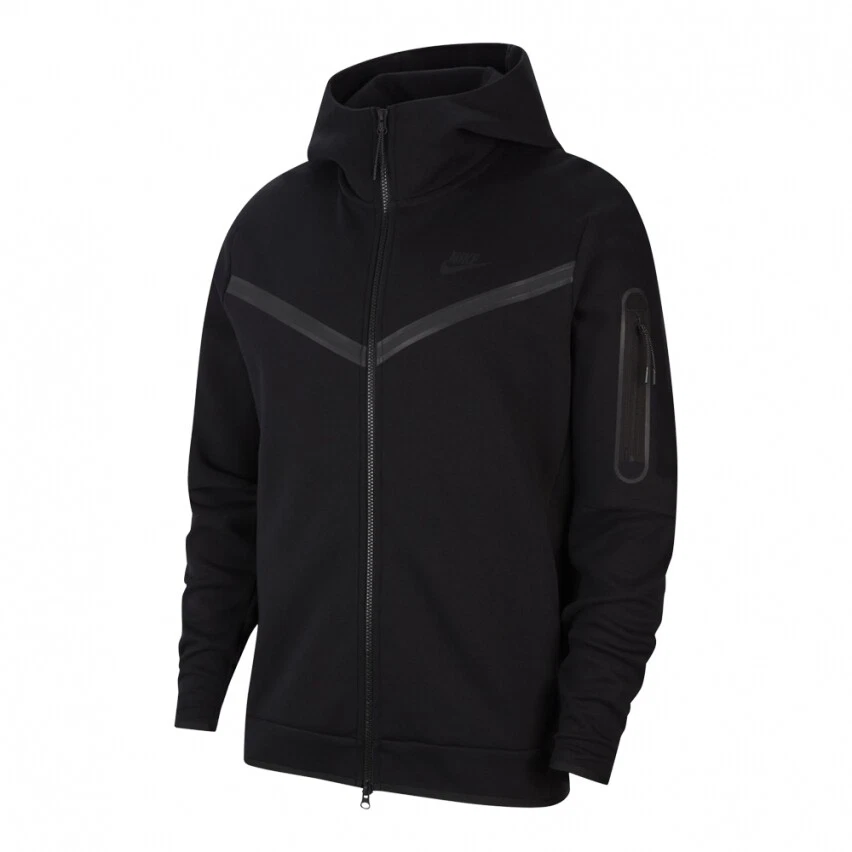 Nike tech black deals friday sale