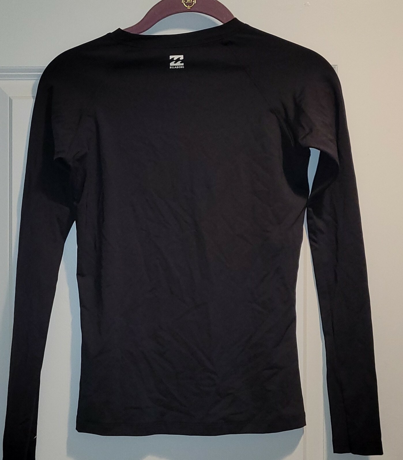 Billabong Women's Classic Long Sleeve Rashguard, Small. Black Pebble