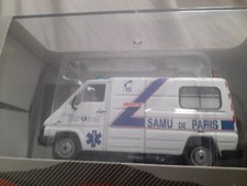 Renault Master T35 SAMU de Paris - Hôpital Necker  au 1/43 de ODEON 111