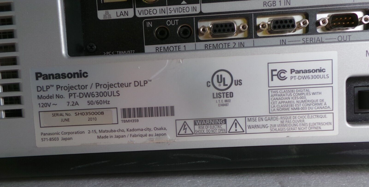 Panasonic プロジェクター　PT-DW6300K ★6000ルーメン Panasonic DLP方式プロジェクター PT-DW6300S 使用時間1185時間