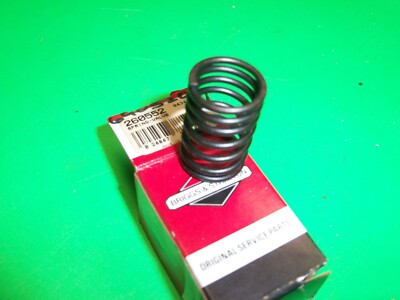 NEW Genuine Briggs And Stratton 260520 Valve Spring MD35