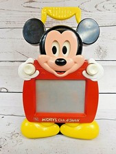 mickey mouse etch a sketch