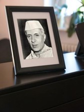 Reprodukcja autografu - Jawaharlal Nehru - oprawiony
