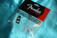 Fender Mono Amp Jack, Right Angle, 4 Pin, with Mounting Hardware, MPN 0051658049