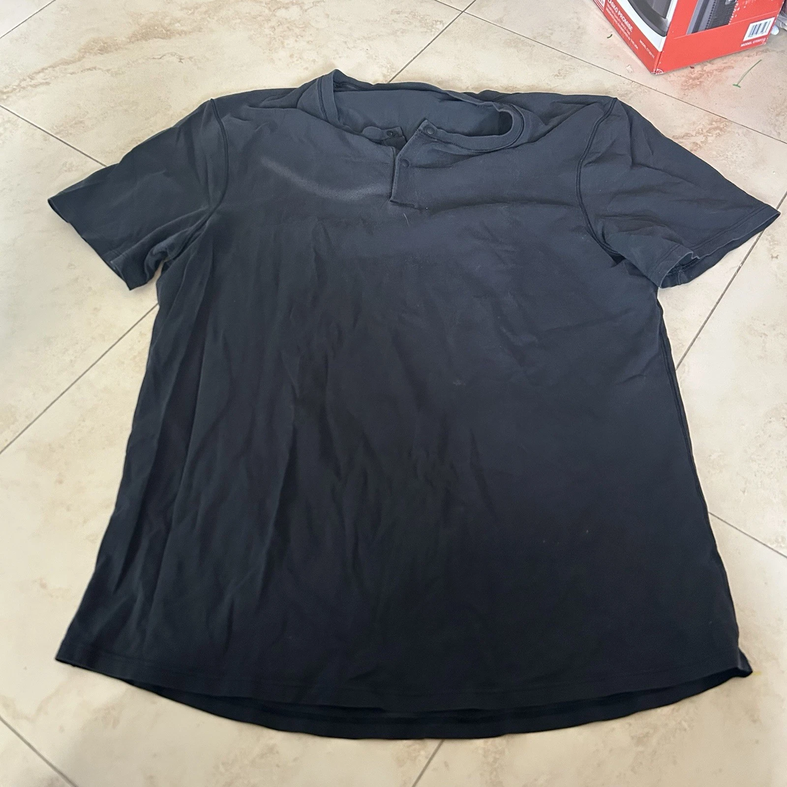 Lululemon Shirt Mens Size Medium Performance Short Sleeve Henley Outdoor Stretch