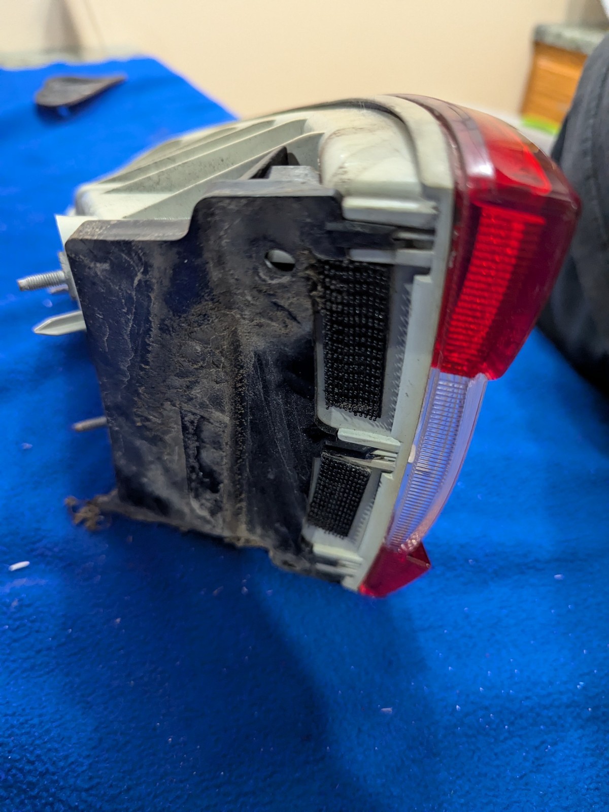 Maserati GranTurismo 2010-2019 Left Outer Tail light