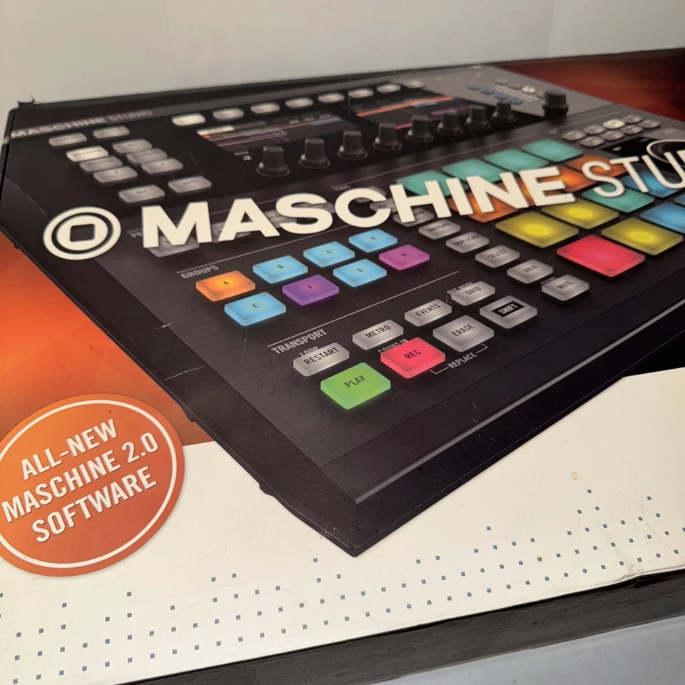 Maschine Studio  Native Instruments - Black - Image 3 of 4
