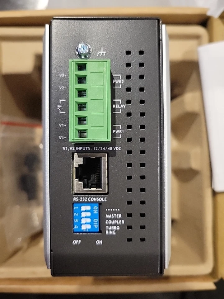 BRAND NEW MOXA EDS-405A V2.1 Managed Ethernet Switch w/ 5 10/100 Base T(X) Ports - Image 4 of 4