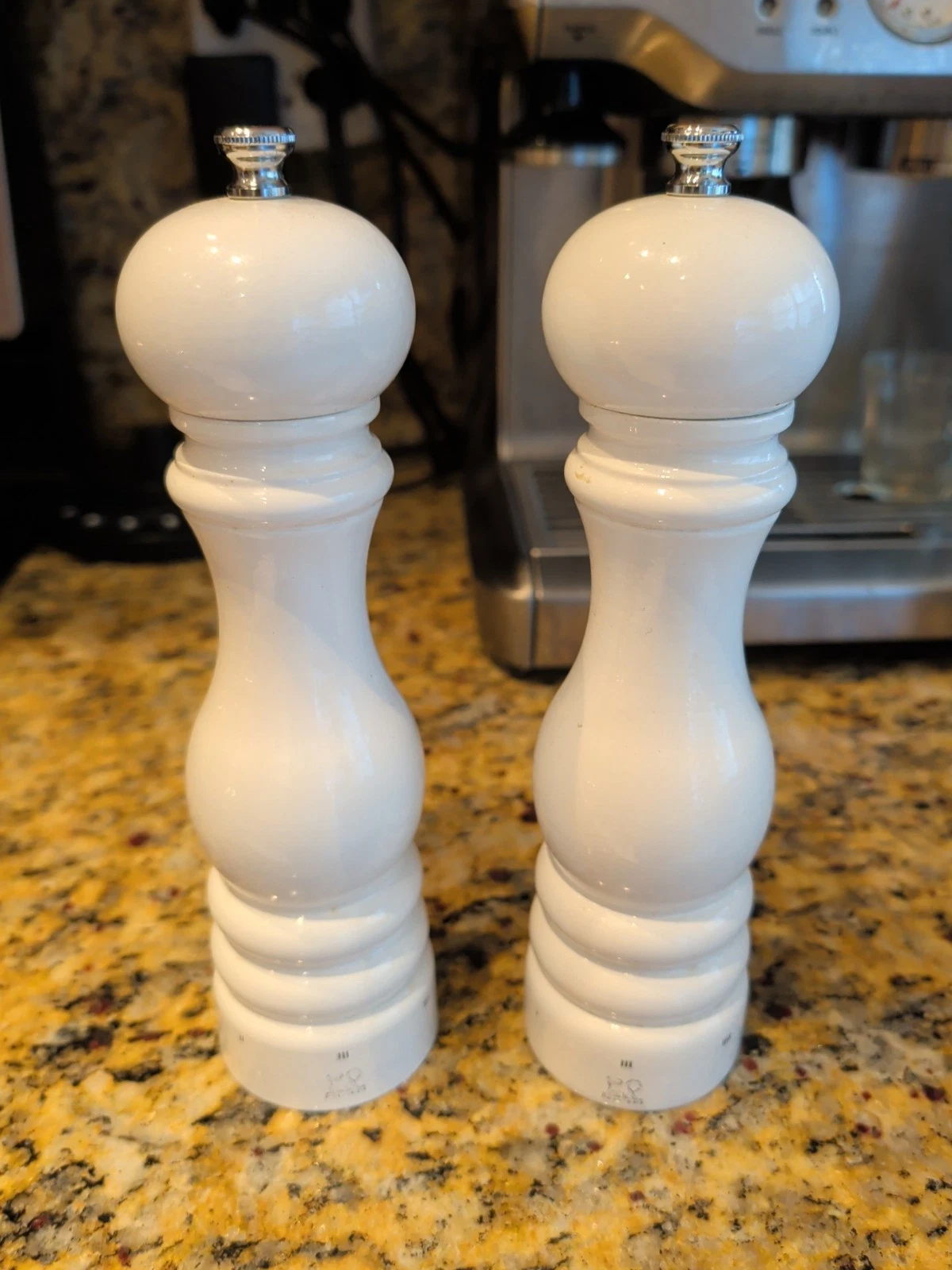 Peugeot Paris u'Select 9” Salt & Pepper Grinder Mill Set Wooden White Nice UC