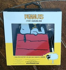 PEANUTS 2025 3 Port Charging Hub 2-USB-A Ports  1-USB-C Port  PQR002A-FBP25