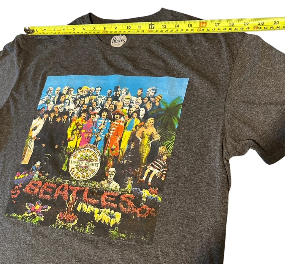 60s Vibe The Beatles Sgt. Pepper’s Lonely Hearts Band T-Shirt – Gray Size Large - Image 3 of 4