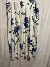 Koret Skirt Size 22W White w/Blue Flowers 100 Rayon