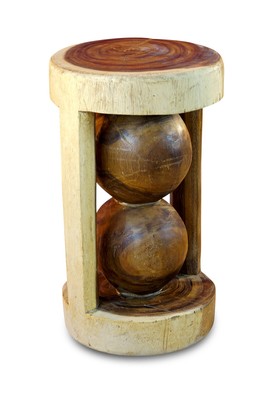 Beistelltisch bücherstapel