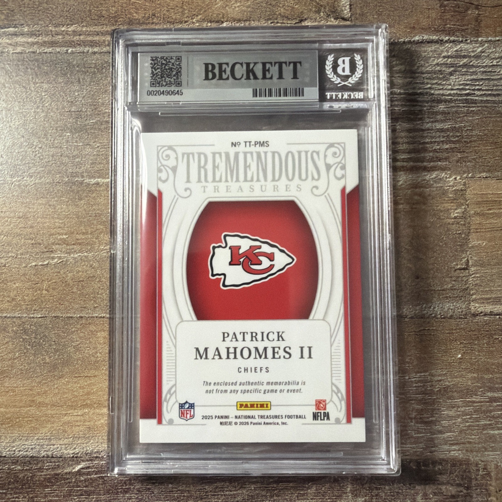 2025 National Treasures Tremendous Treasures Holo Gold Patrick Mahomes #38 3/10 view 2