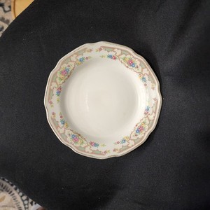 VTG Porcelain Dessert Plate In 'Mildred' Pattern By Mount Clemens Pottery