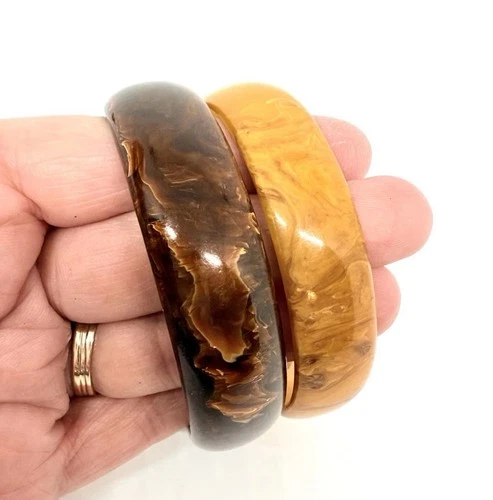 Lot of 2 Chunky Mottled Marbleized Bakelite Bangle Bracelets Vintage Jewelry