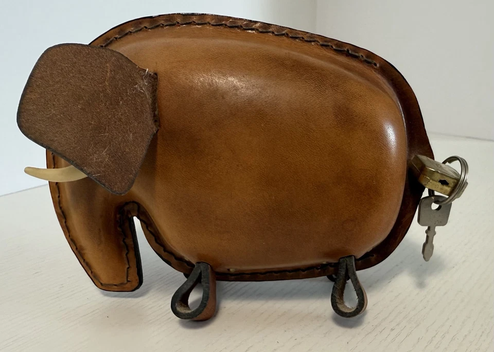 Vintage Original Kounoike Brown Leather Elephant Coin Bank Made in Japan - Image 2 of 4