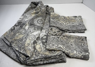 Pottery Barn Jacquelyn Medallion Duvet Full Queen and Shams Gray