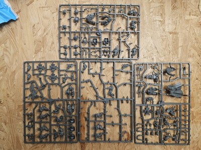 Warhammer 40k Space Wolves Terminators Firstborn OOP Sprues 2009