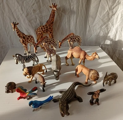 Schleich Lot 17 animaux AFRIQUE girafe Hyene Lion Dromadaire hippo Rhino croco - Photo 1/4