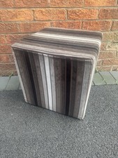 Retro Vintage quadratischer Fußhocker Pouffe Würfel braun gerippter Bezug fest MCM